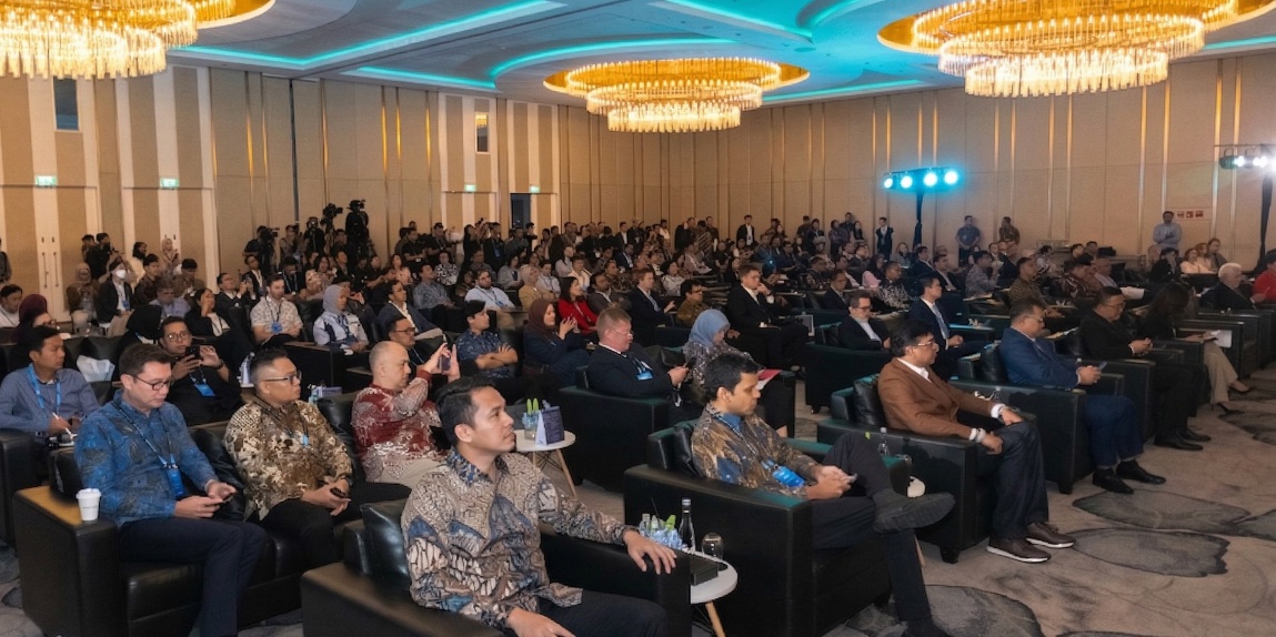 250+ decision makers at Asia Economic 
Summit